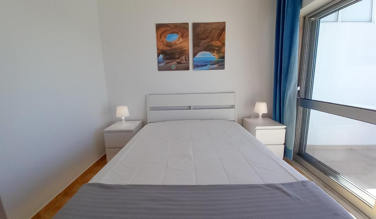 Mira Atlantico 13- Terraco Com Vista Mar E Cidade, Wifi, 80Mt Praia Quarteira Exterior photo